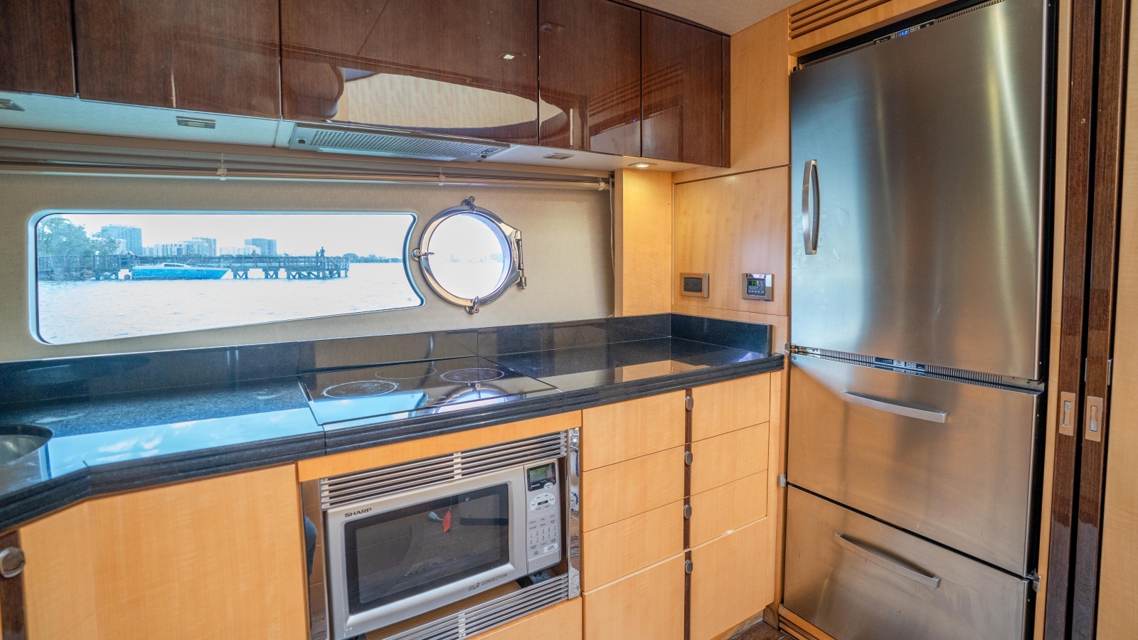 68' 2014 Sunseeker 68' Sport Yacht