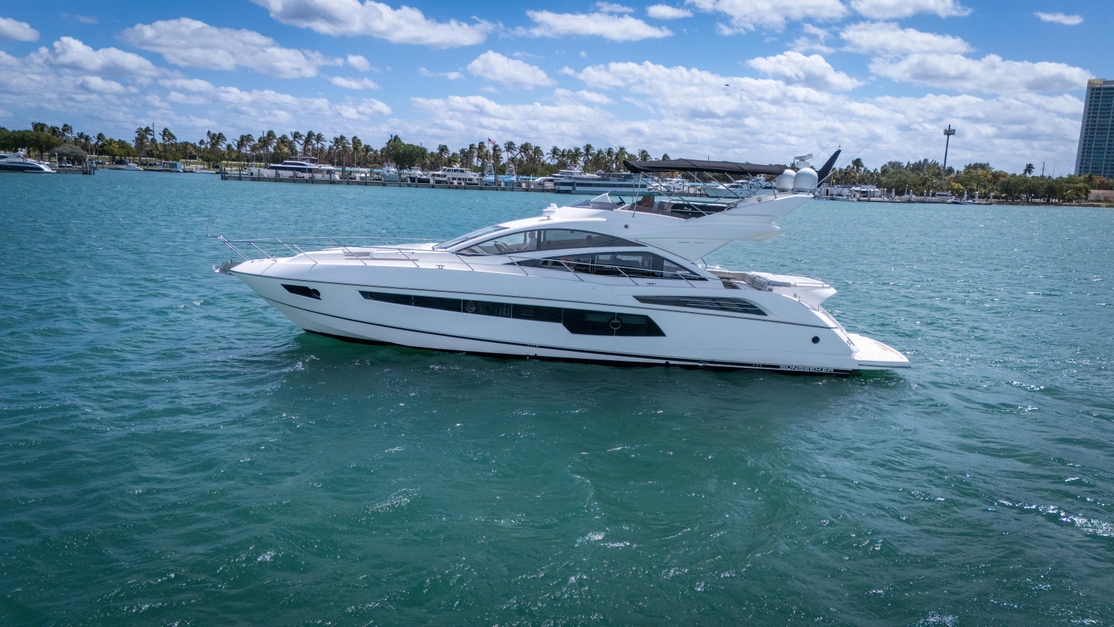 2014 Sunseeker 68' Sport Yacht