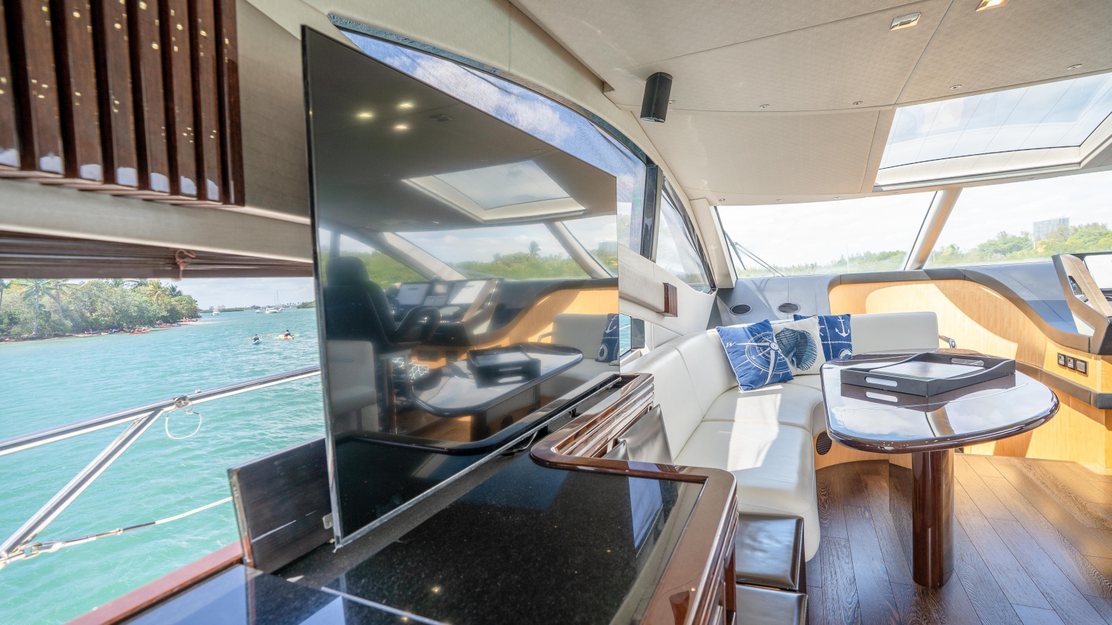 68' 2014 Sunseeker 68' Sport Yacht