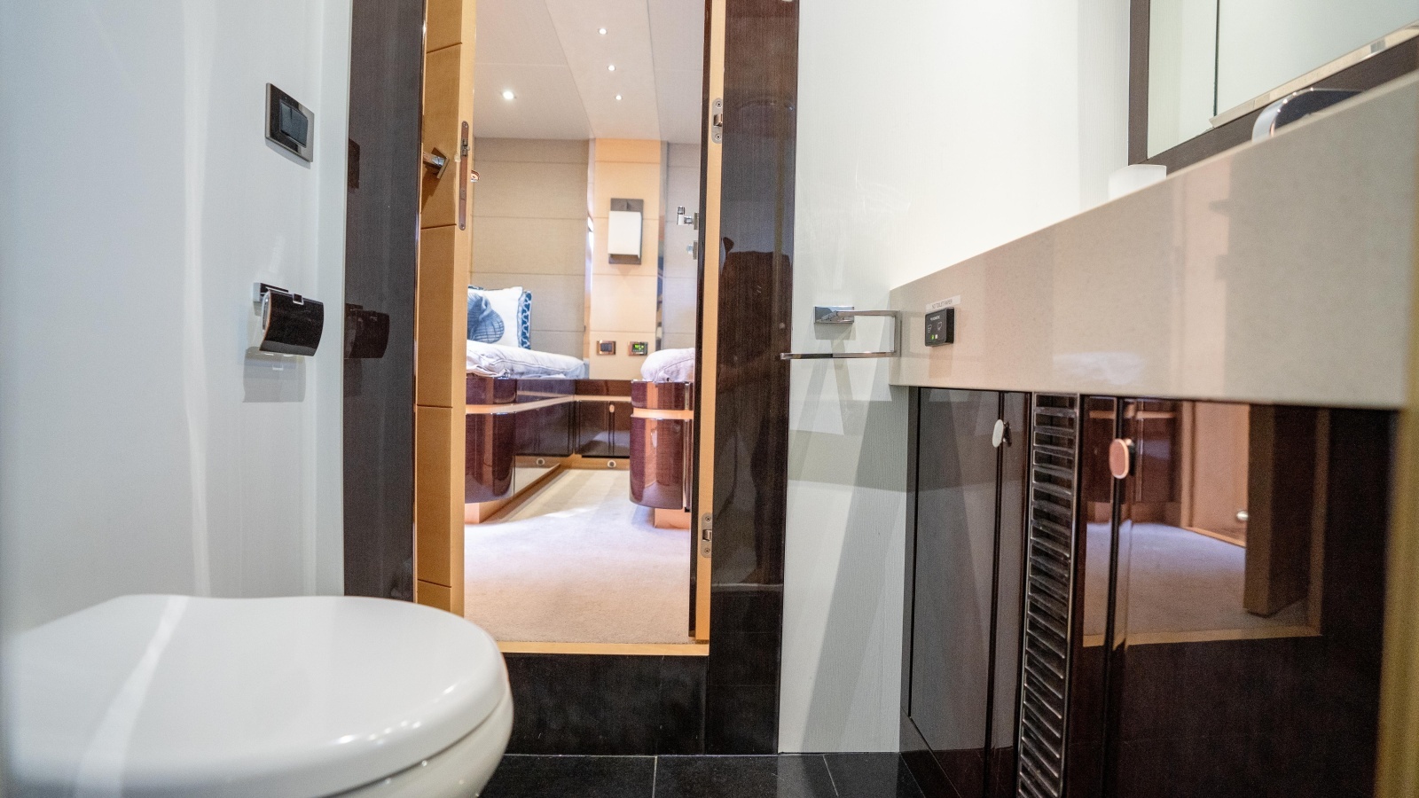 2014 Sunseeker 68' Sport Yacht