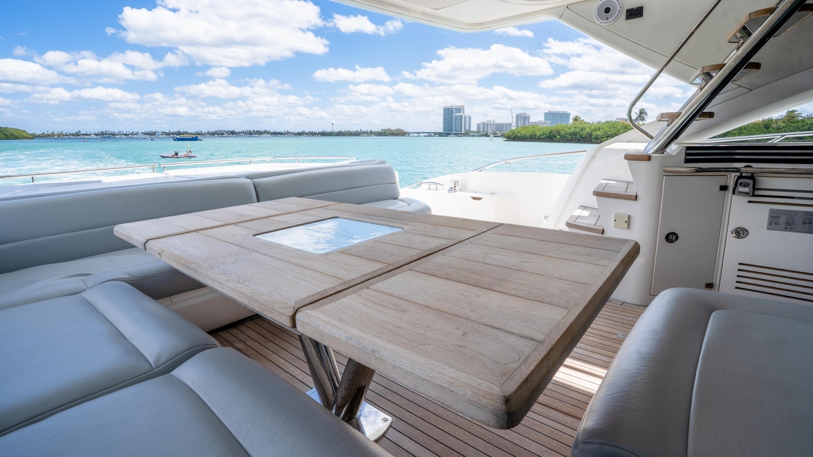 2014 Sunseeker 68' Sport Yacht
