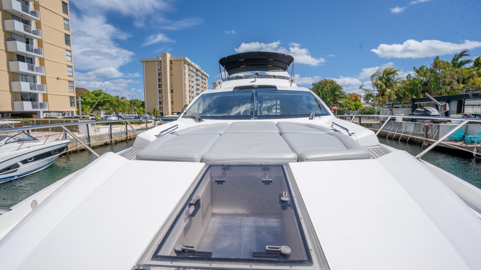 68' 2014 Sunseeker 68' Sport Yacht