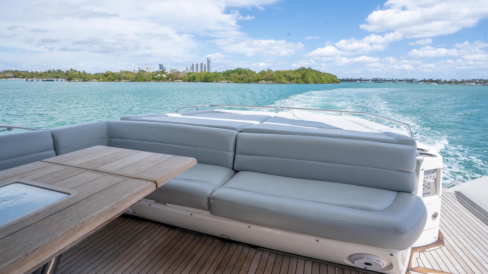 2014 Sunseeker 68' Sport Yacht