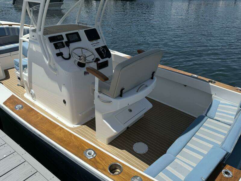 Vesper 23ft Vanquish Yacht For Sale