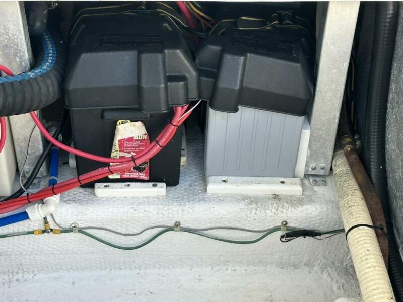 32' 2001 Stamas 310 Express