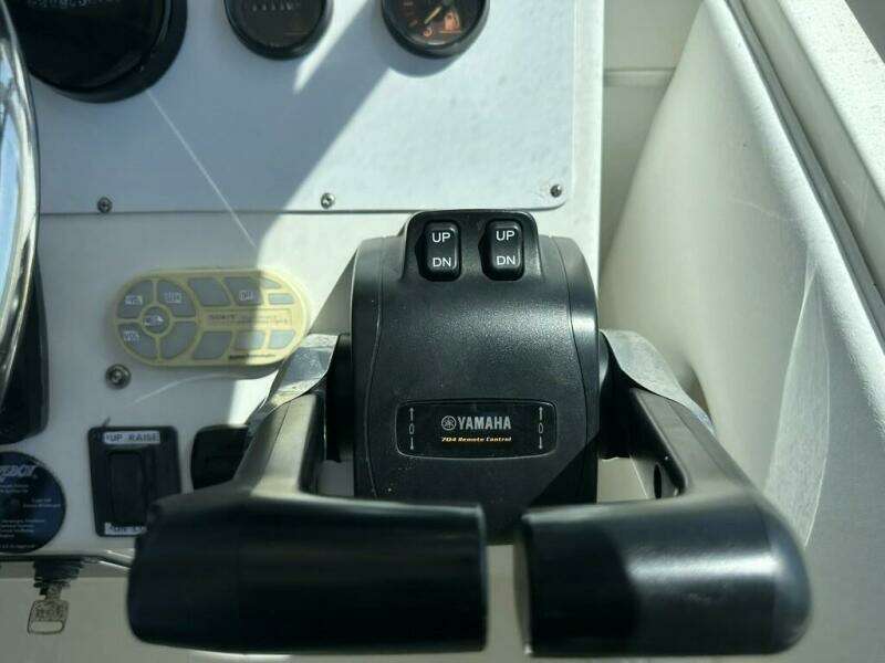 32ft Stamas Yacht For Sale