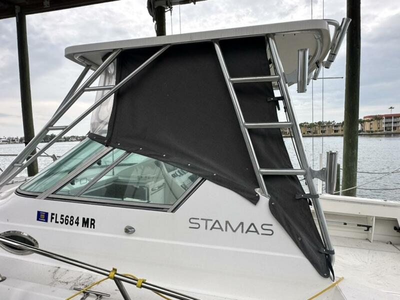 32' 2001 Stamas 310 Express