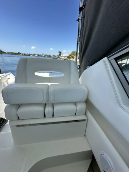 32' 2001 Stamas 310 Express