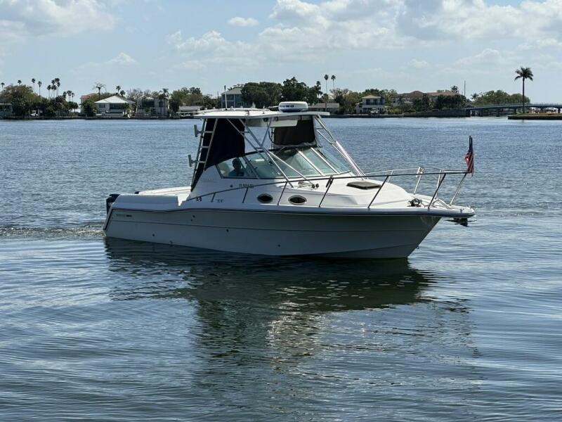 32' 2001 Stamas 310 Express