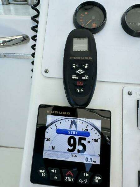 32ft Stamas Yacht For Sale