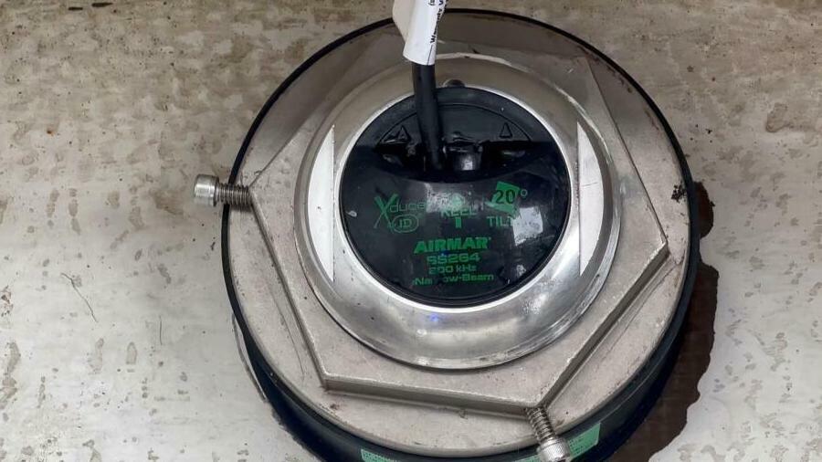 32' 2001 Stamas 310 Express