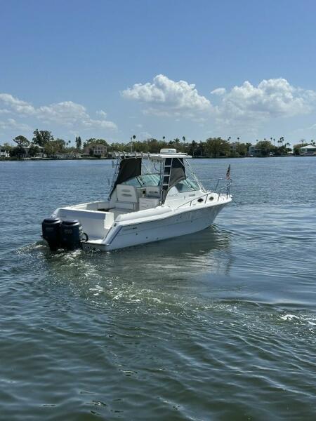 32' 2001 Stamas 310 Express