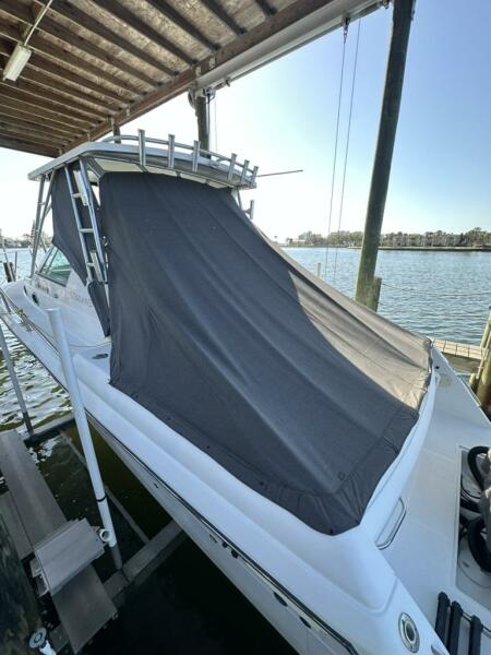 32' 2001 Stamas 310 Express