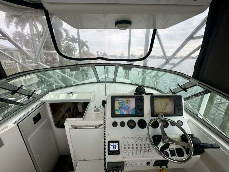 32ft Stamas Yacht For Sale