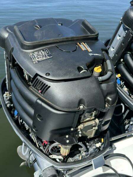 32ft Stamas Yacht For Sale