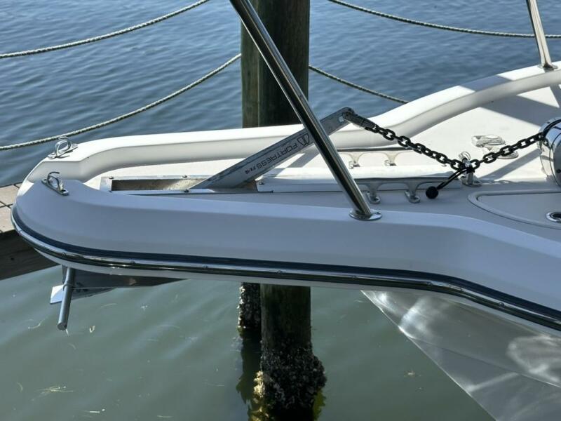 32' 2001 Stamas 310 Express