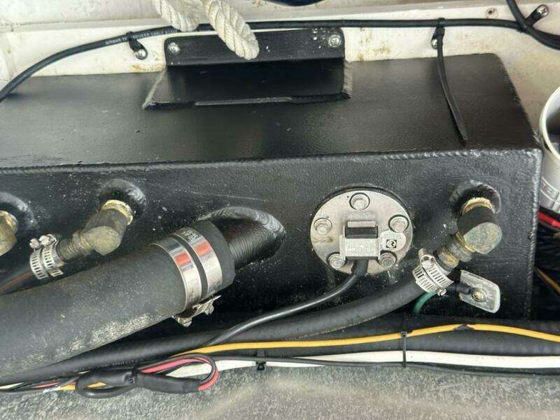 32ft Stamas Yacht For Sale