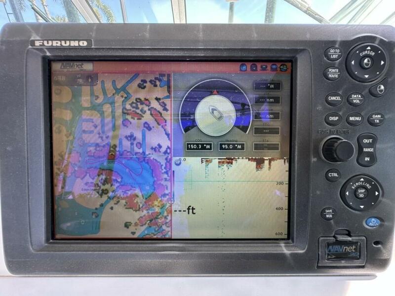 32' 2001 Stamas 310 Express