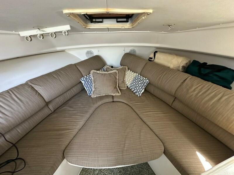 32' 2001 Stamas 310 Express