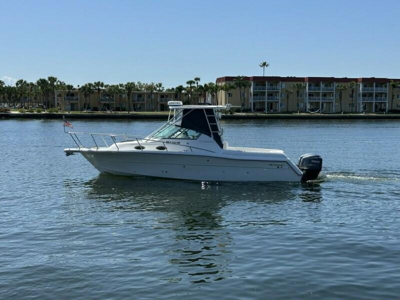 32' 2001 Stamas 310 Express