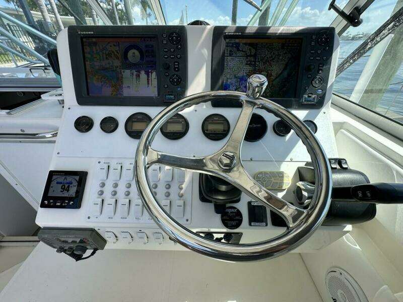 32ft Stamas Yacht For Sale