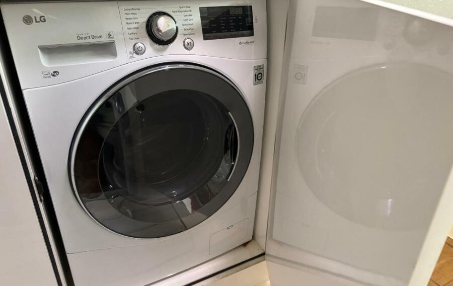 53' 2014 Southerly 535