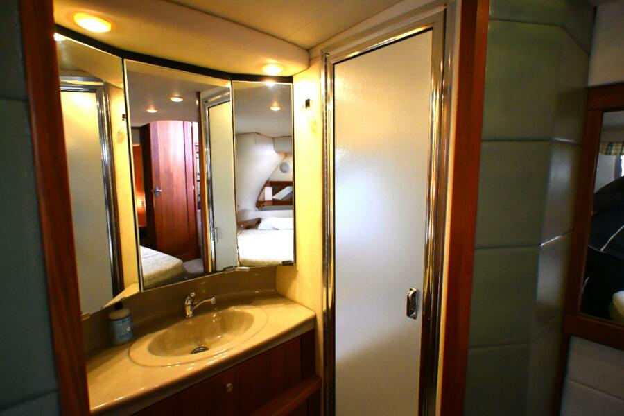 41' 1996 Bayliner 4087 Aft Cabin Motoryacht