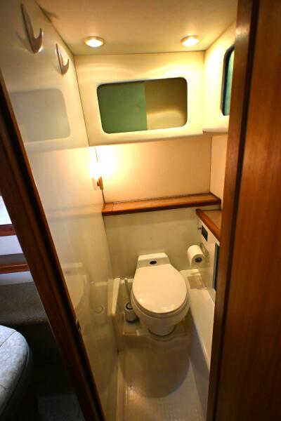 41' 1996 Bayliner 4087 Aft Cabin Motoryacht