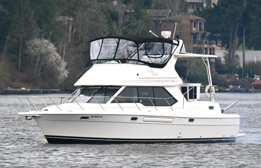 41' 1996 Bayliner 4087 Aft Cabin Motoryacht