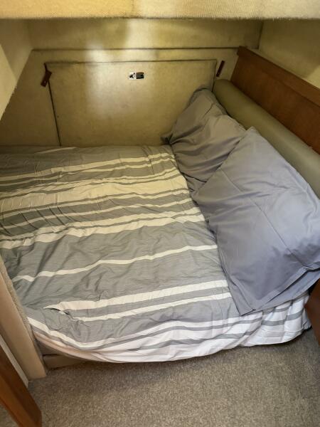 41' 1996 Bayliner 4087 Aft Cabin Motoryacht