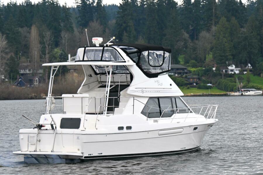 41' 1996 Bayliner 4087 Aft Cabin Motoryacht