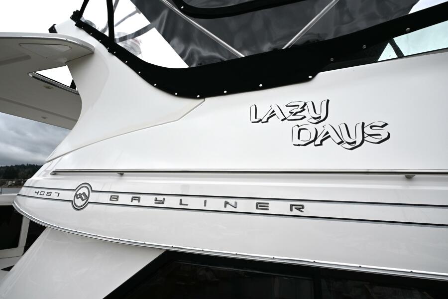 41' 1996 Bayliner 4087 Aft Cabin Motoryacht