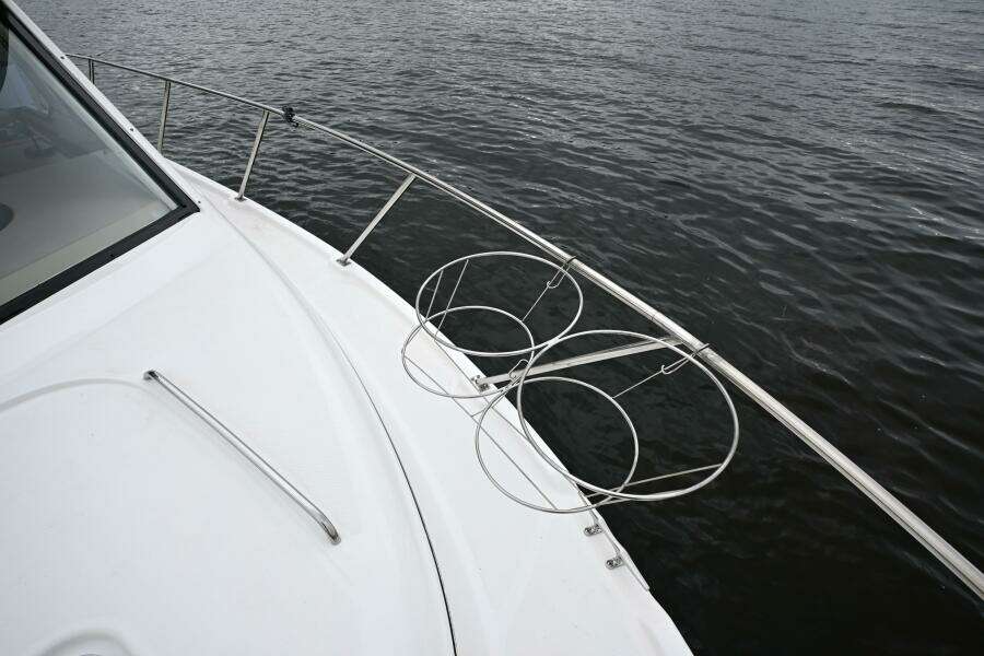 41ft Bayliner Yacht For Sale