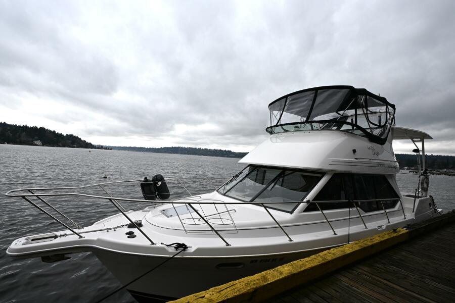 41' 1996 Bayliner 4087 Aft Cabin Motoryacht