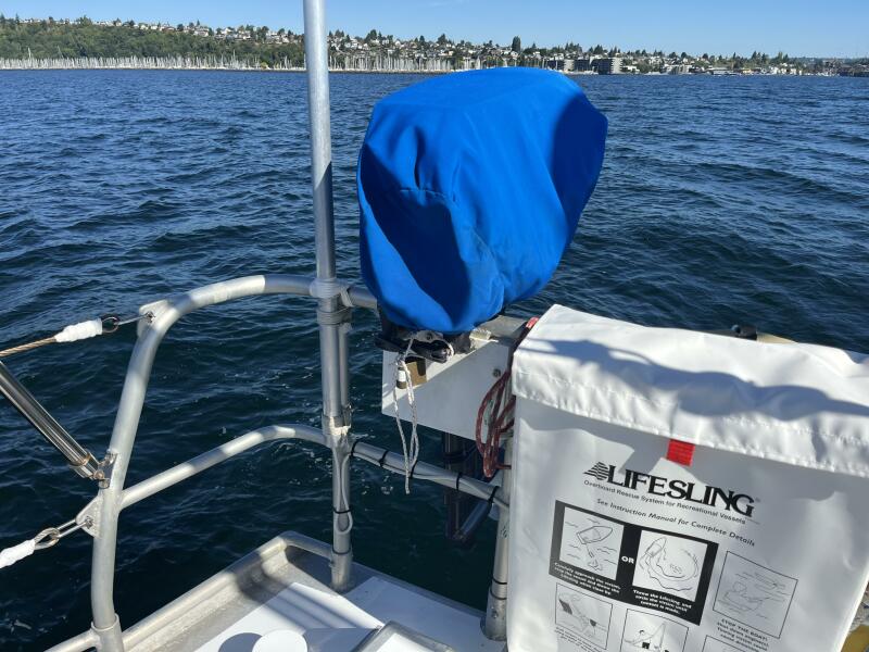 43' 2010 Lavranos 43