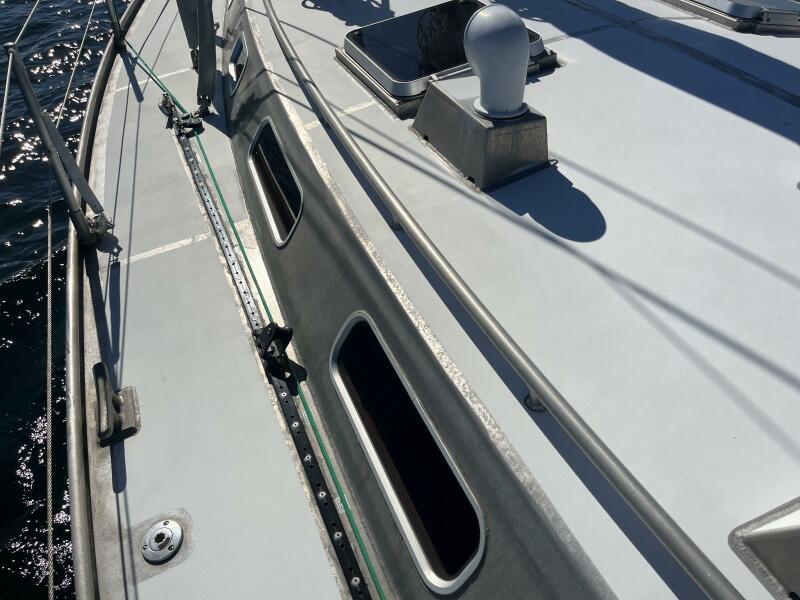 43' 2010 Lavranos 43