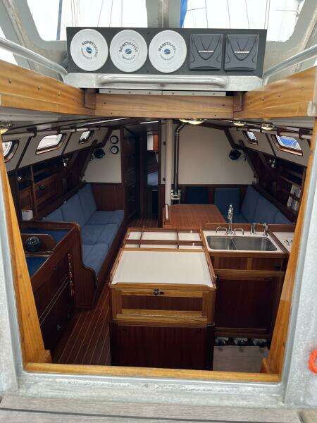 Barefoot 43ft Lavranos Yacht For Sale