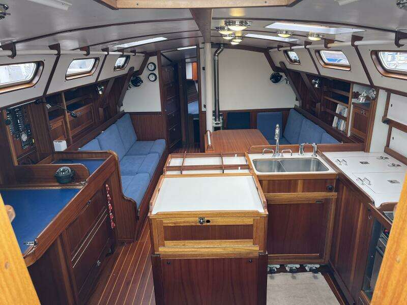 Barefoot 43ft Lavranos Yacht For Sale