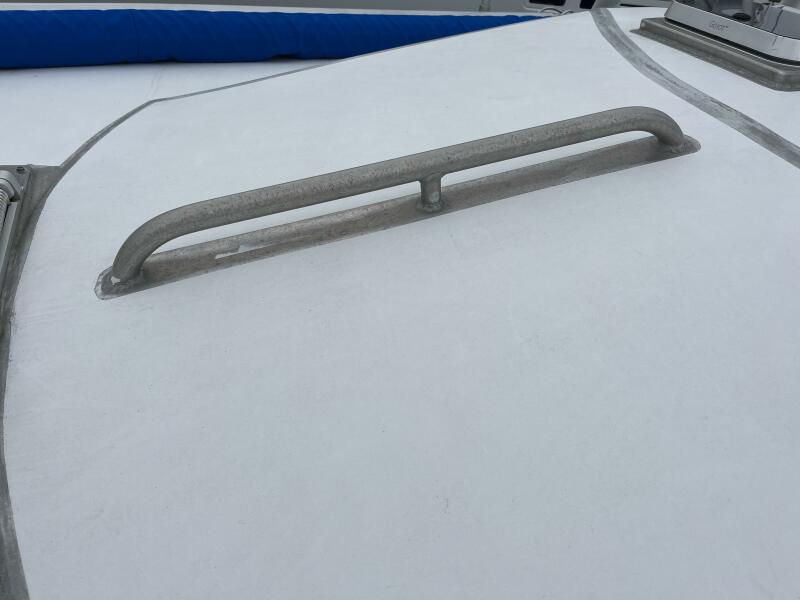 43' 2010 Lavranos 43