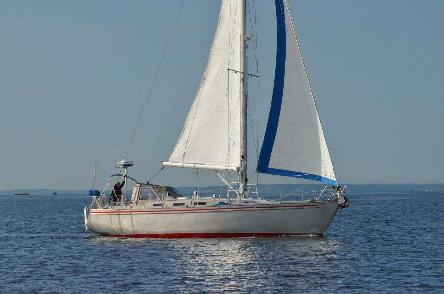 Barefoot 43ft Lavranos Yacht For Sale