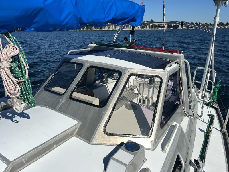 43' 2010 Lavranos 43