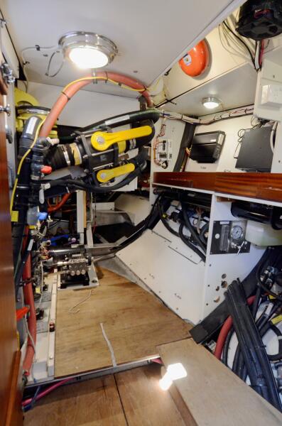 43' 2010 Lavranos 43