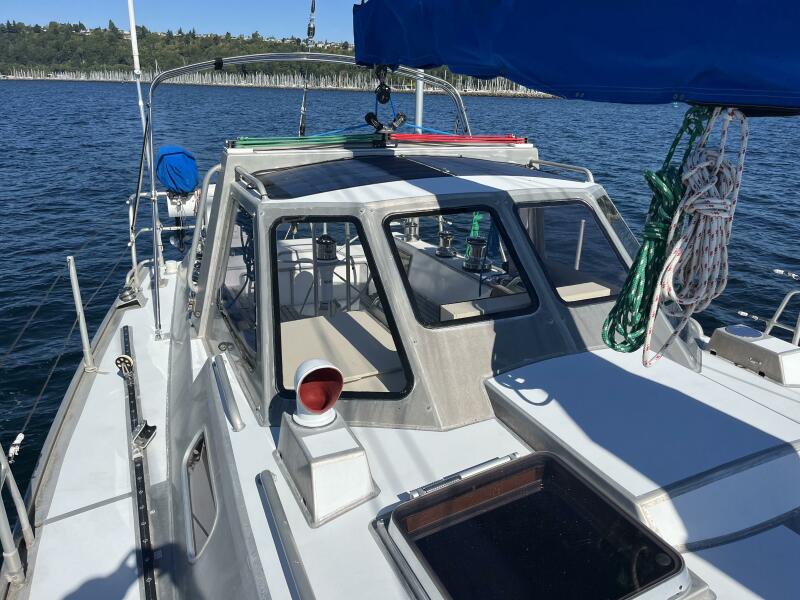 43' 2010 Lavranos 43