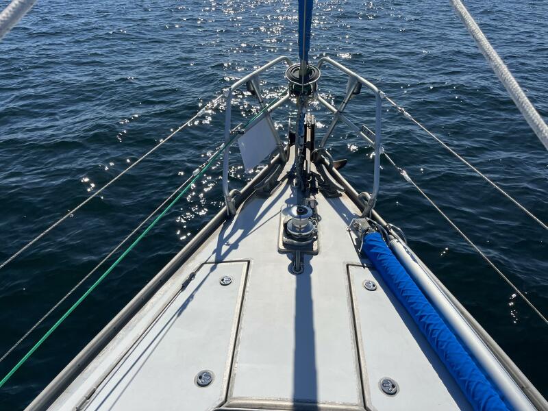 43' 2010 Lavranos 43