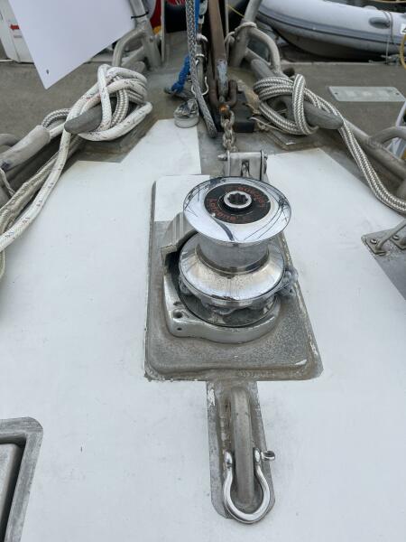 43' 2010 Lavranos 43