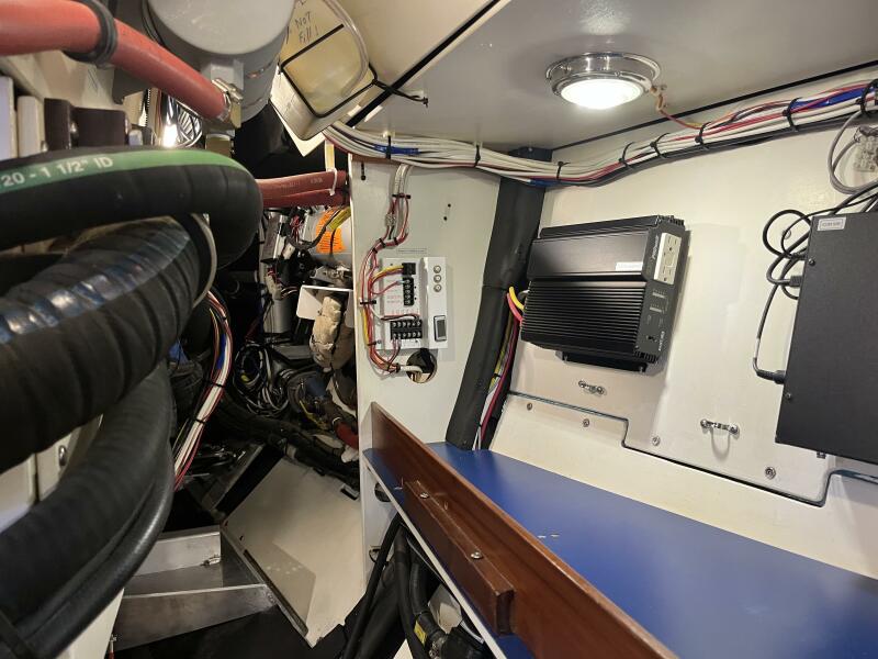 43' 2010 Lavranos 43