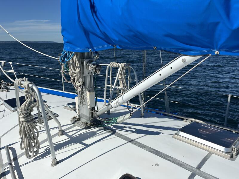 43' 2010 Lavranos 43