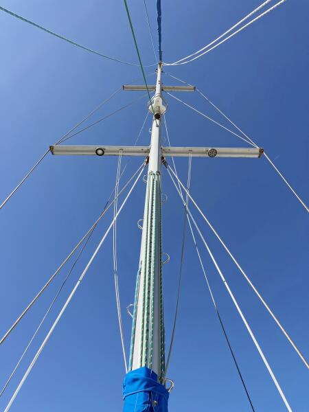 43' 2010 Lavranos 43