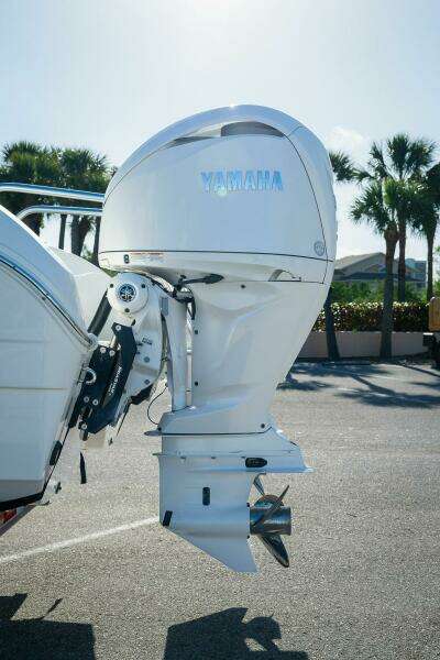 29ft World Cat Yacht For Sale