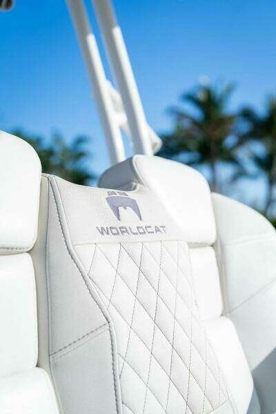 29ft World Cat Yacht For Sale